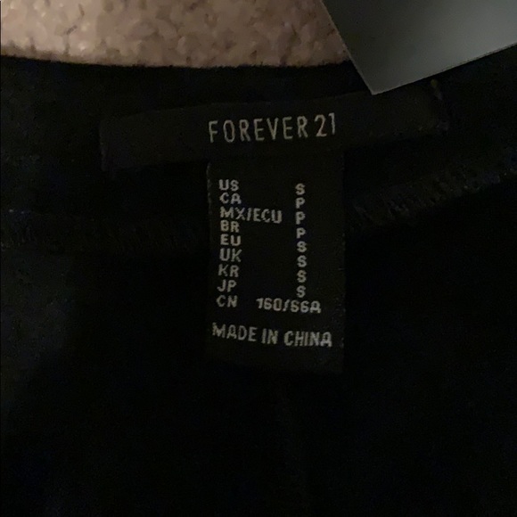 Forever 21 high waisted shorts - Picture 3 of 3